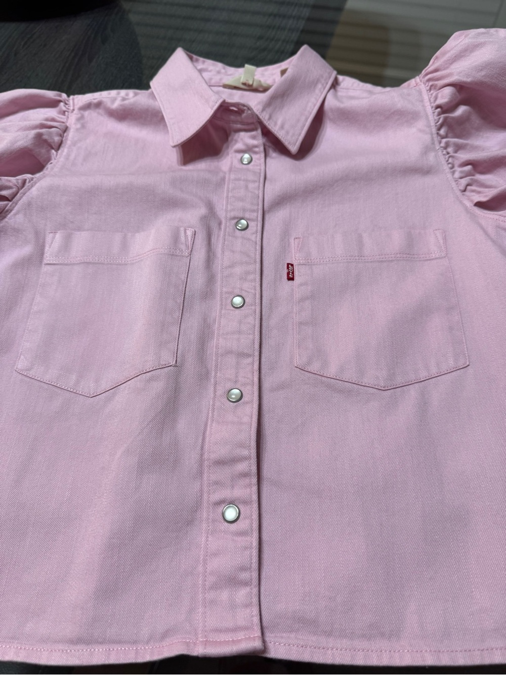 Levi's Light Pink Puff-Sleeve Button-Front Shirt - Picture 15 of 16